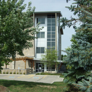 125 Chancellors Way - Exterior