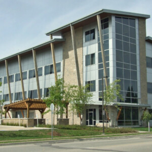 125 Chancellors Way - Exterior