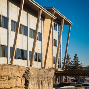 125 Chancellors Way - Exterior